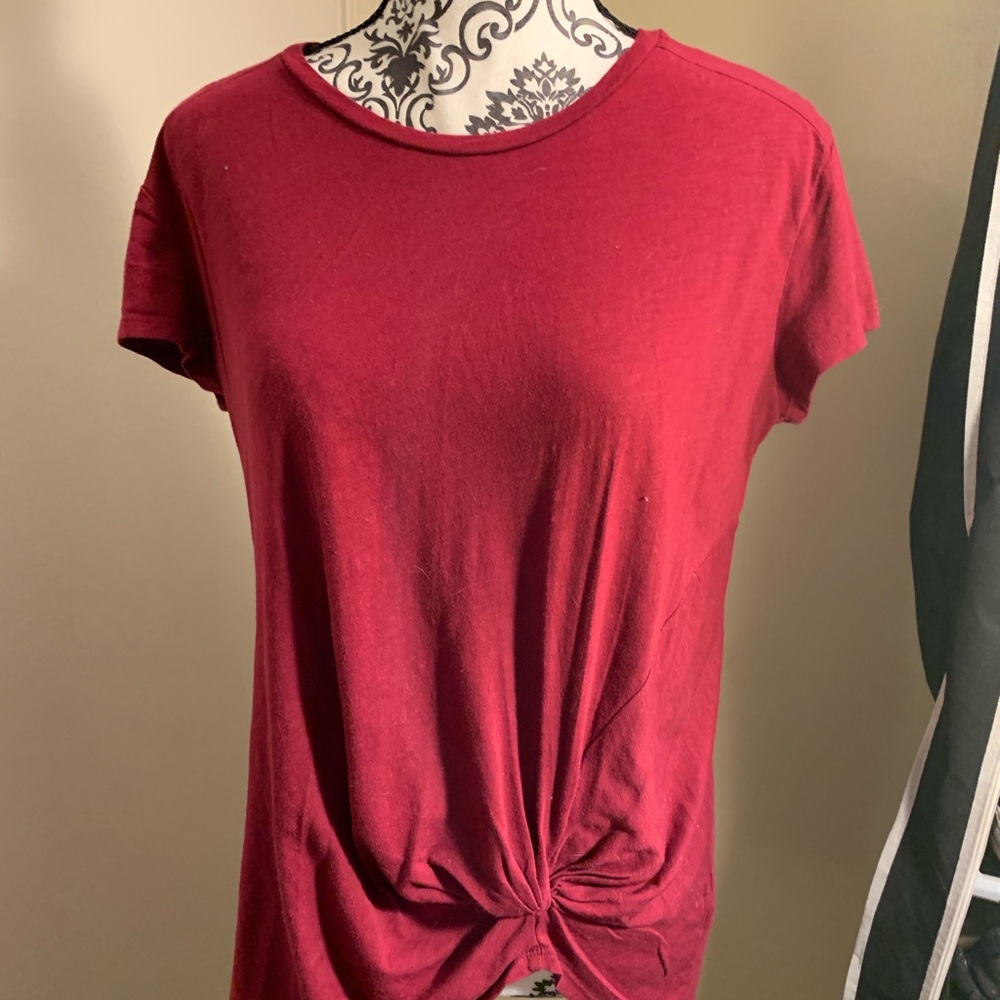 Express red t-shirt, gathered on one side size L